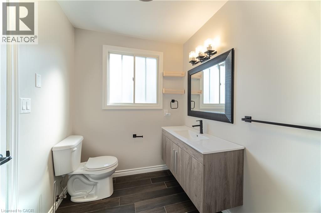 Photo 21 of 100 North Park Street, Brantford ON