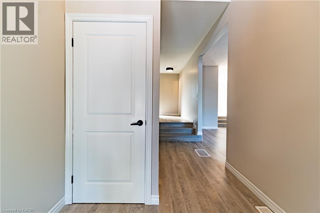 Photo 6 of 100 North Park Street, Brantford ON