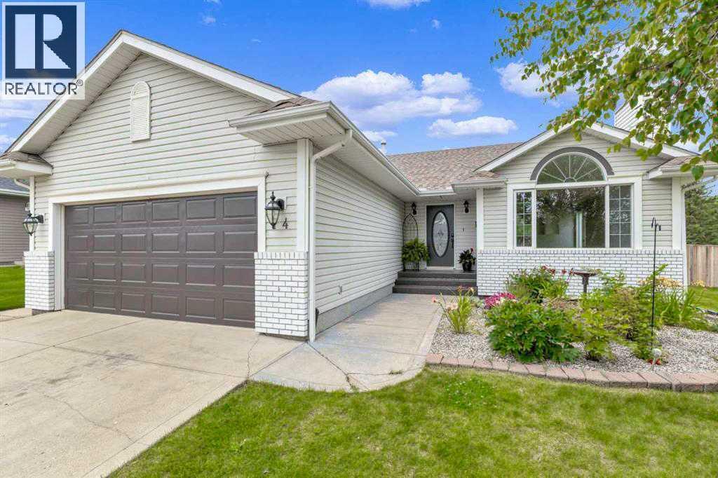 Photo 1 of 74 Perry Drive, Sylvan Lake AB