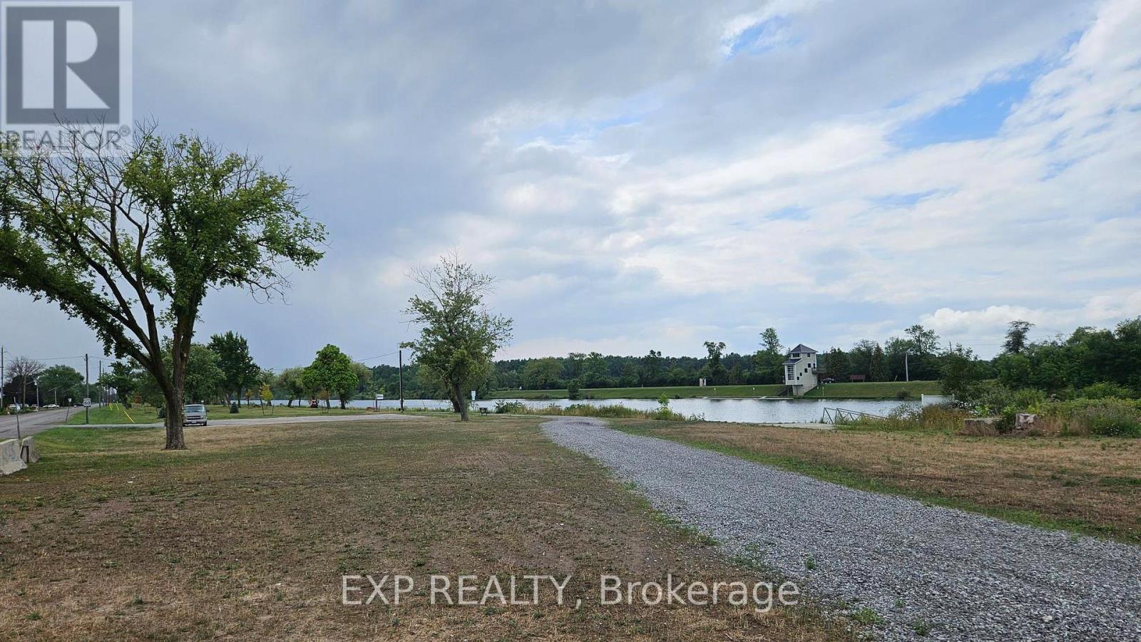 Photo 37 of 116 Forks Road E, Welland ON