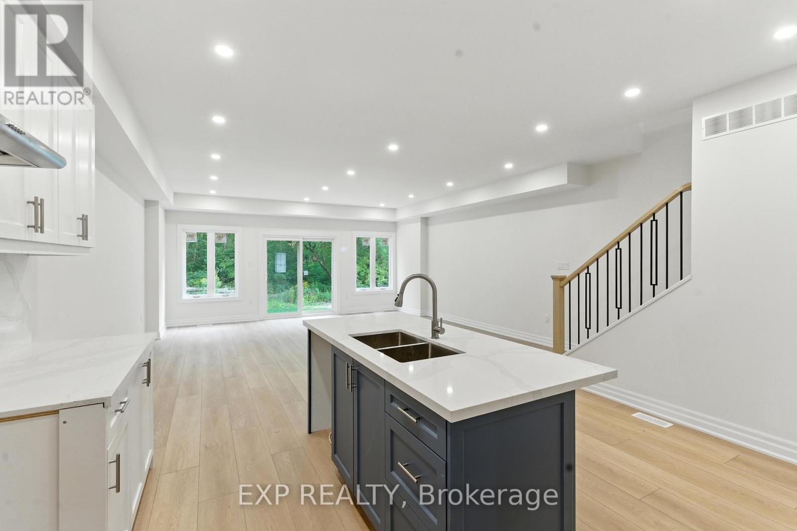 Photo 7 of 116 Forks Road E, Welland ON