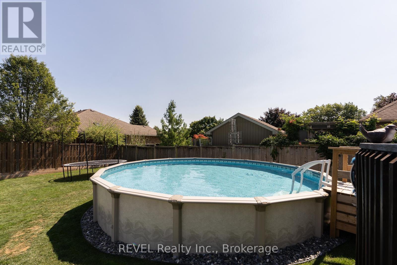 Photo 47 of 8 Virginia Street, Welland ON