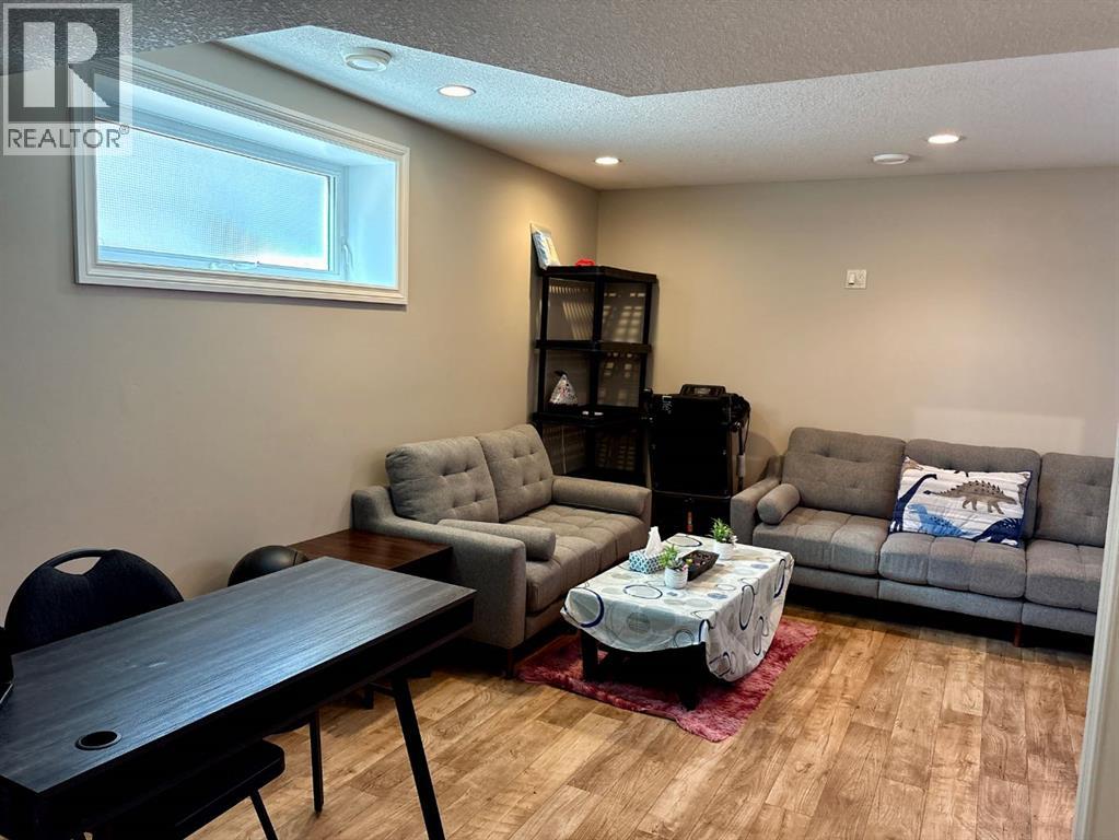 Photo 38 of 238 Viscount Drive Se, Red Deer AB