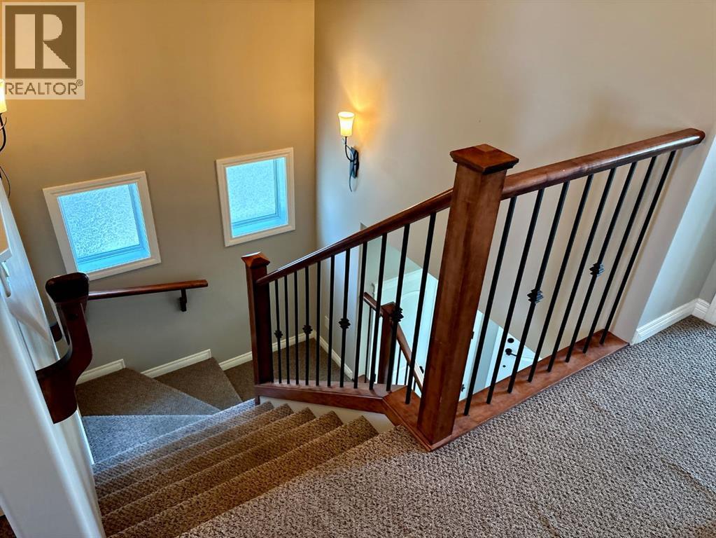 Photo 15 of 238 Viscount Drive Se, Red Deer AB