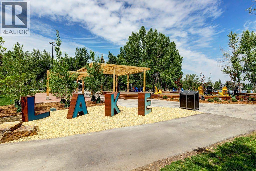 Single Family House Bi-level for Sale in  Mckinley Way SE McKenzie Lake Calgary 