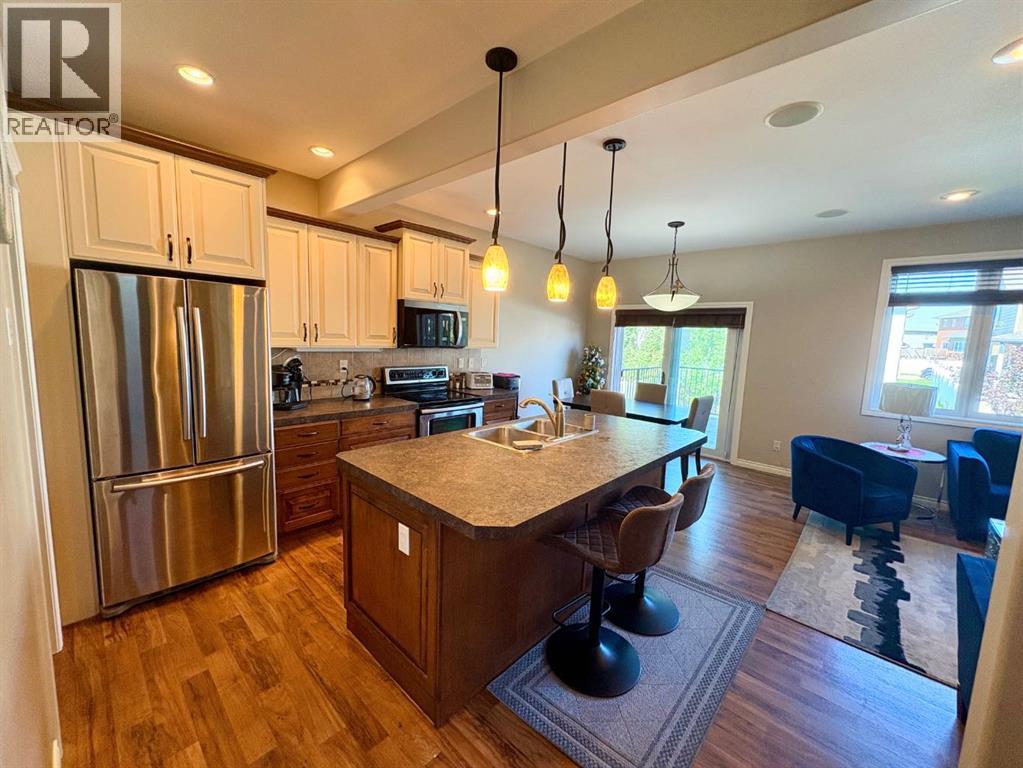 Photo 6 of 238 Viscount Drive Se, Red Deer AB