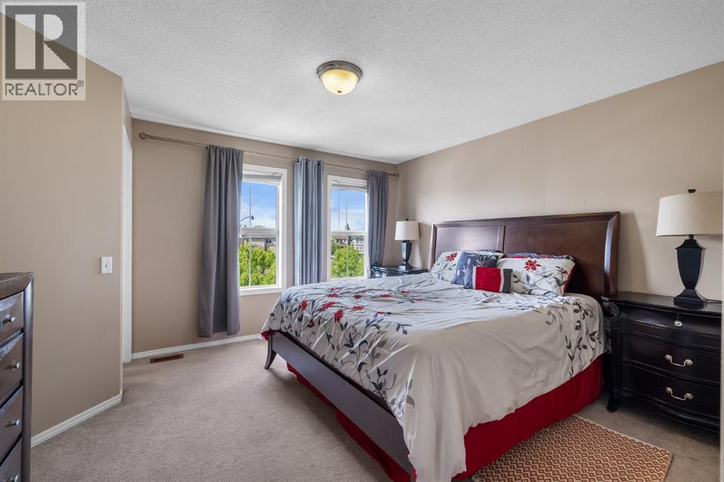 Single Family House for Sale in  Elgin View SE McKenzie Towne Calgary 