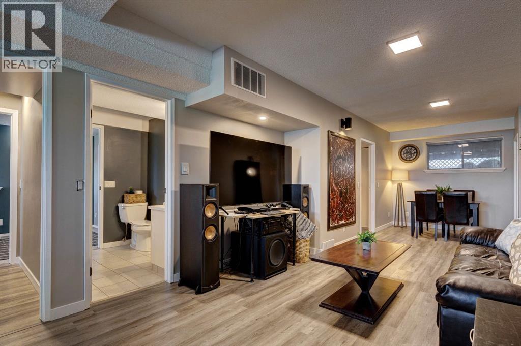 Single Family House Bi-level for Sale in  Mckinley Way SE McKenzie Lake Calgary 