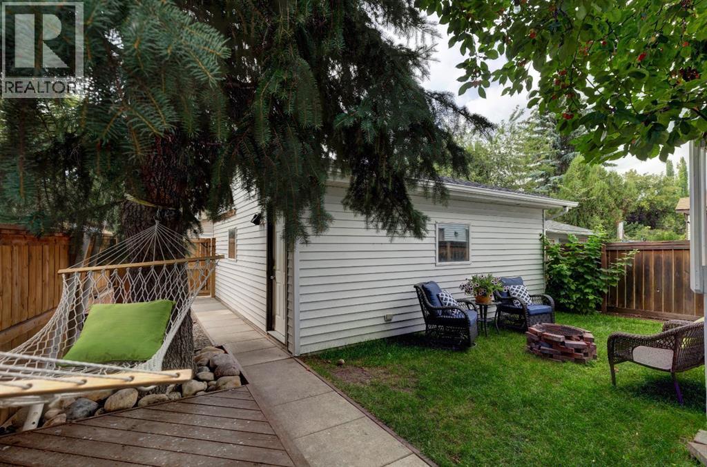 Single Family House Bi-level for Sale in  Mckinley Way SE McKenzie Lake Calgary 