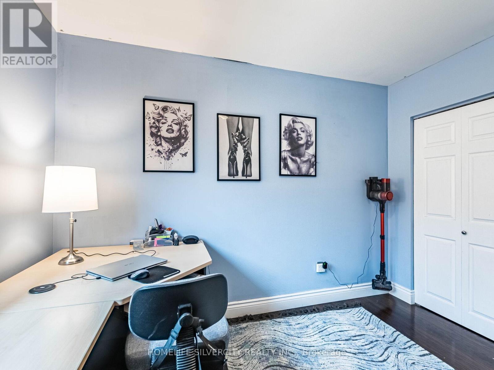 Photo 24 of 108 Brookland Drive, Brampton ON