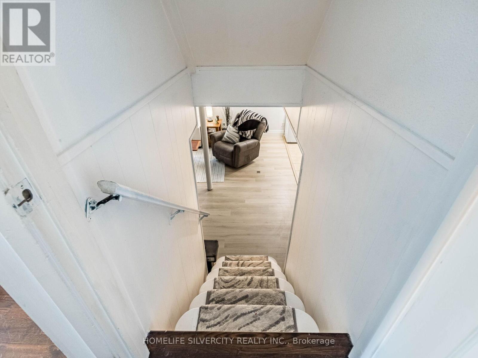Photo 27 of 108 Brookland Drive, Brampton ON