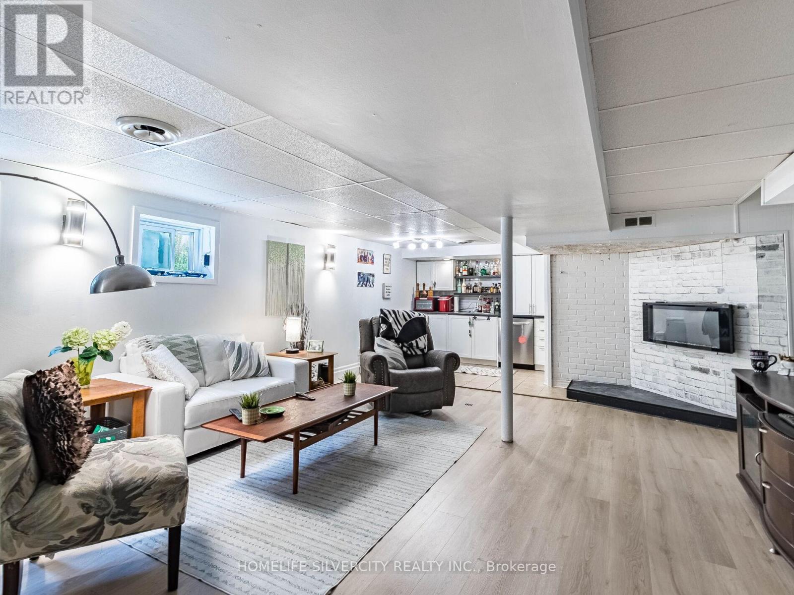 Photo 28 of 108 Brookland Drive, Brampton ON