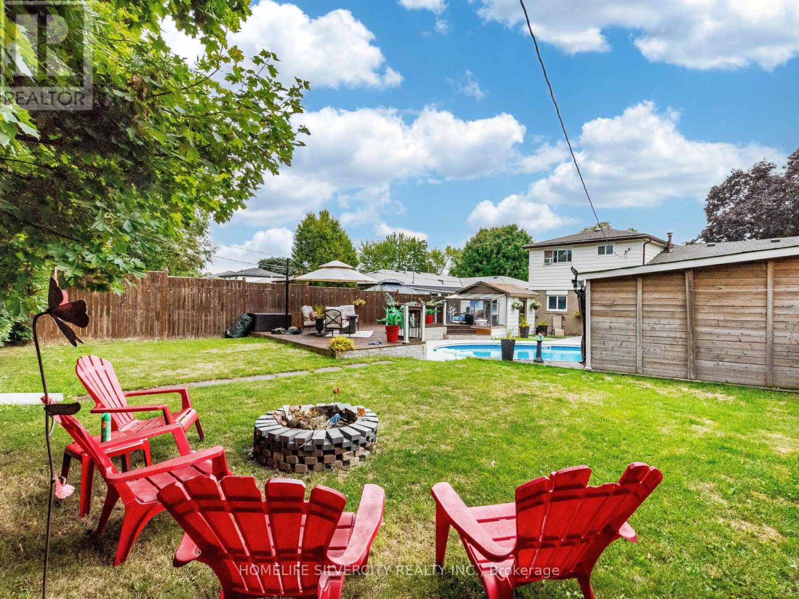Photo 37 of 108 Brookland Drive, Brampton ON