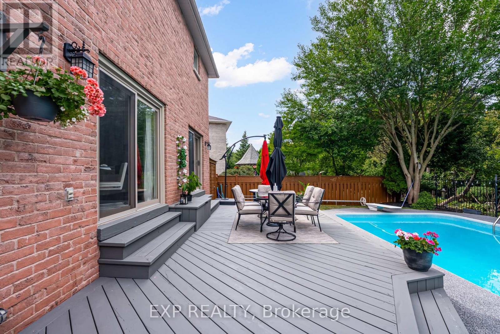 Photo 46 of 891 Leslie Valley Drive, Newmarket ON