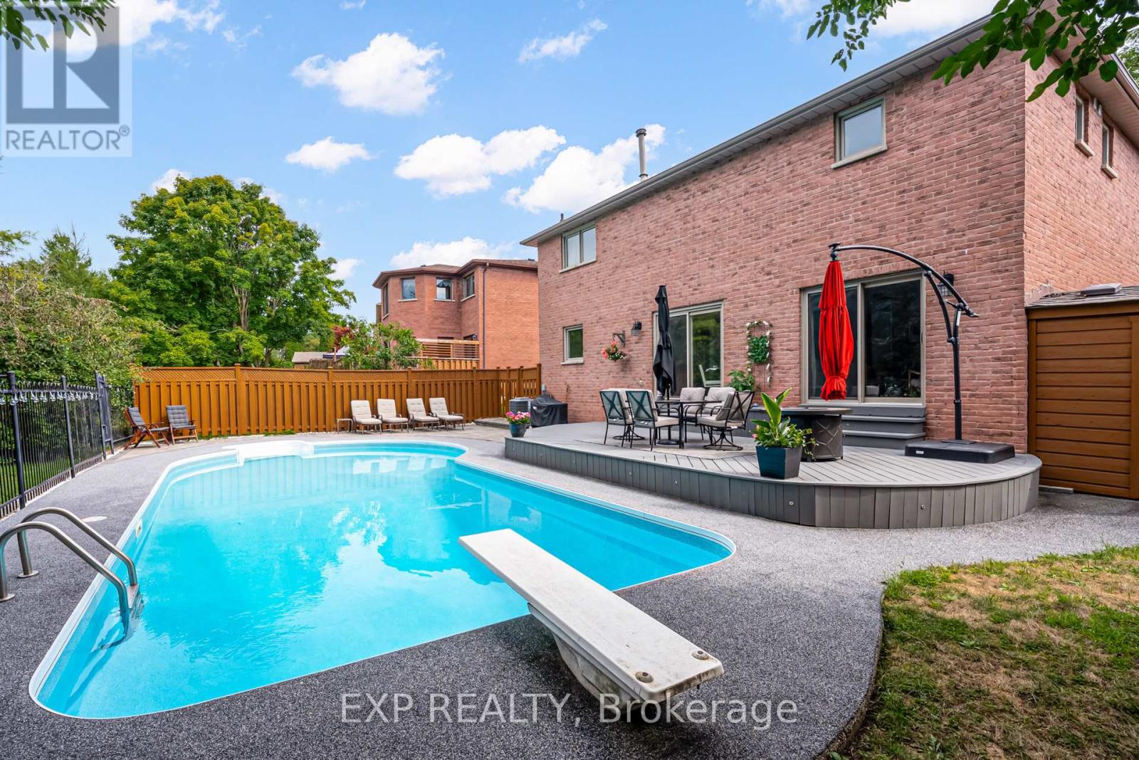 Photo 45 of 891 Leslie Valley Drive, Newmarket ON
