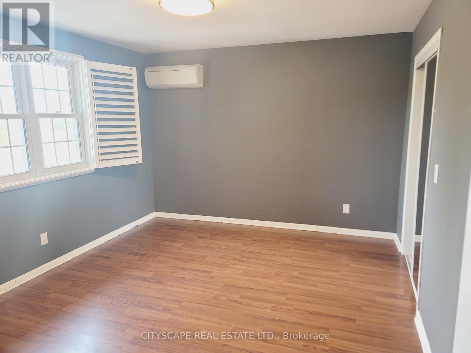 Photo 11 of 342 Sutherland Drive, Kingston ON