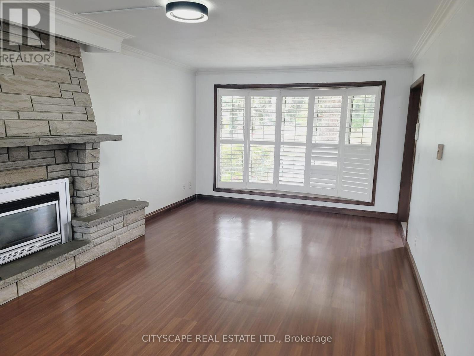 Photo 4 of 342 Sutherland Drive, Kingston ON