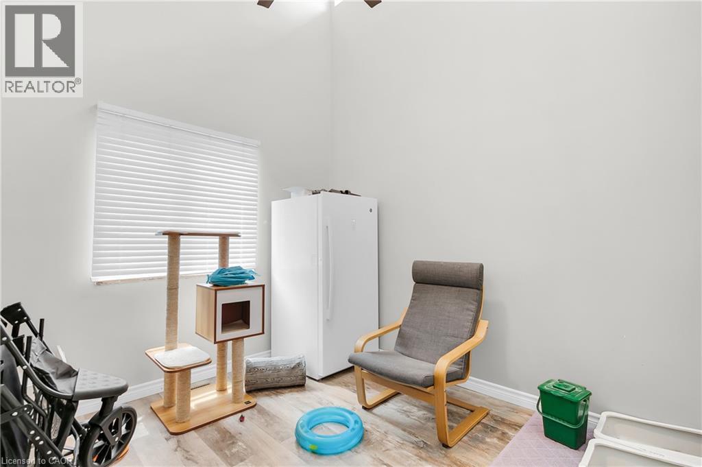 Photo 17 of 20 Blue Spruce Court, Kitchener ON
