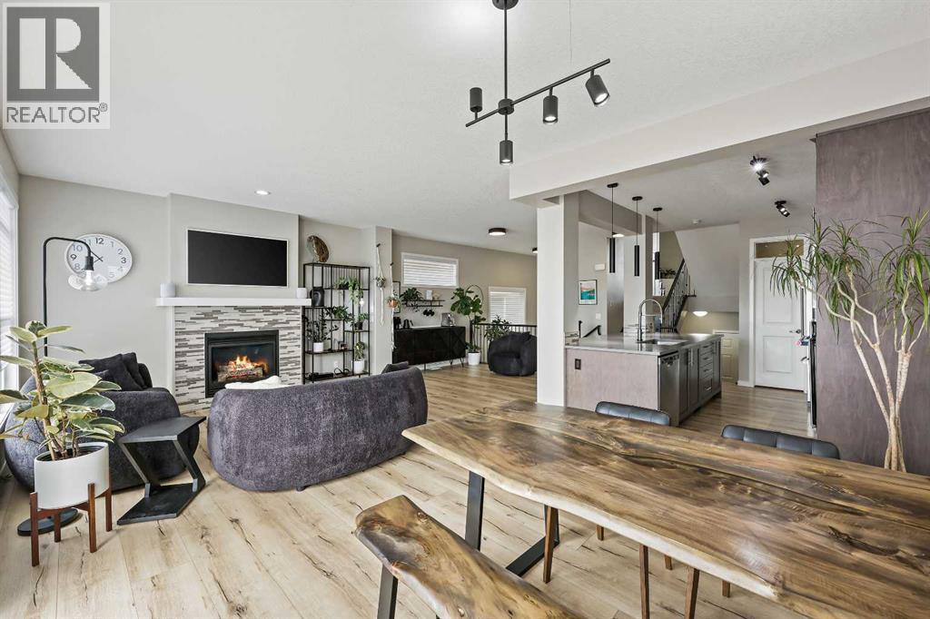 Photo 18 of 127 Fireside Crescent, Cochrane AB