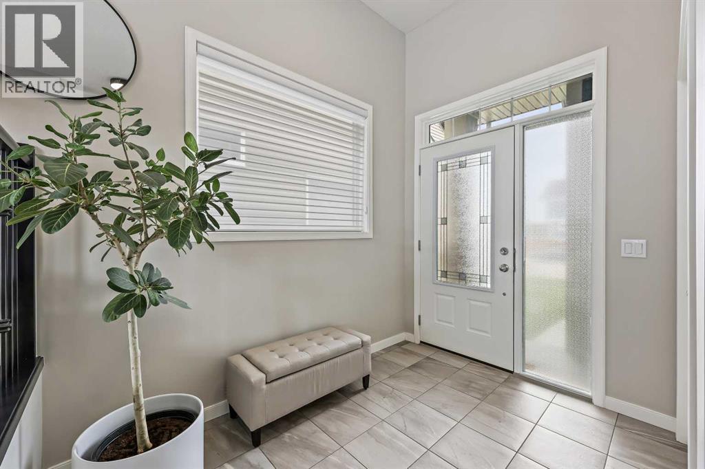 Photo 3 of 127 Fireside Crescent, Cochrane AB