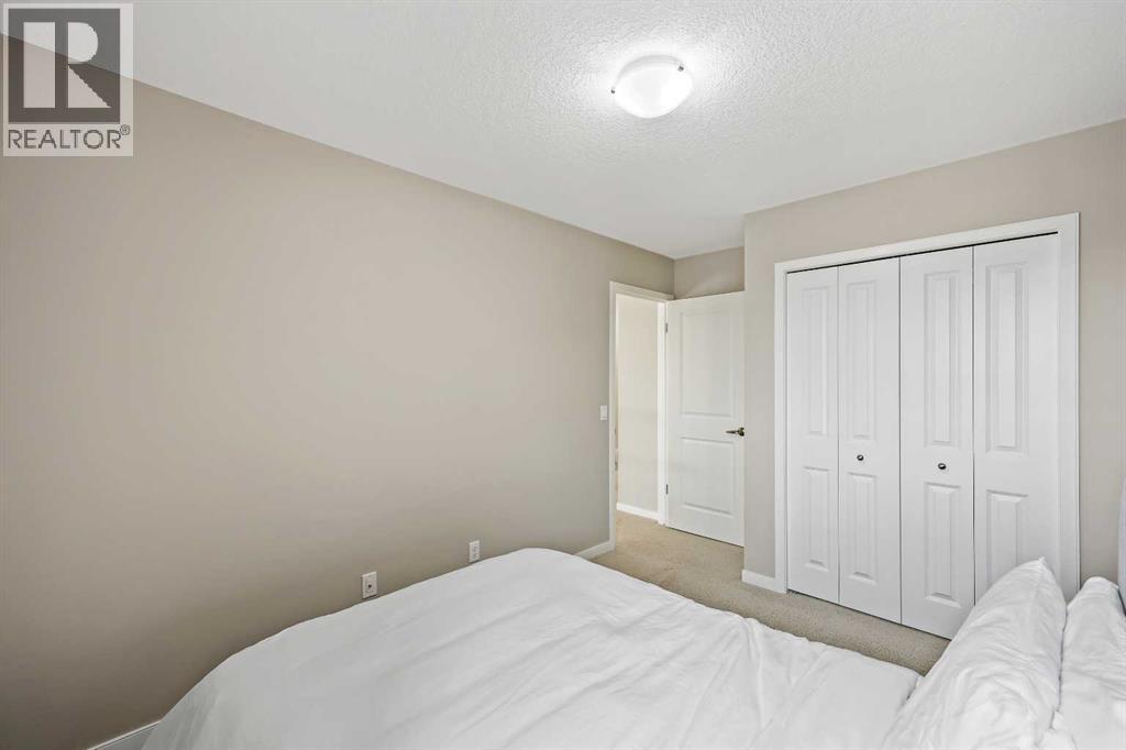 Photo 38 of 127 Fireside Crescent, Cochrane AB