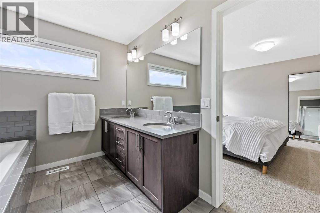 Photo 31 of 127 Fireside Crescent, Cochrane AB