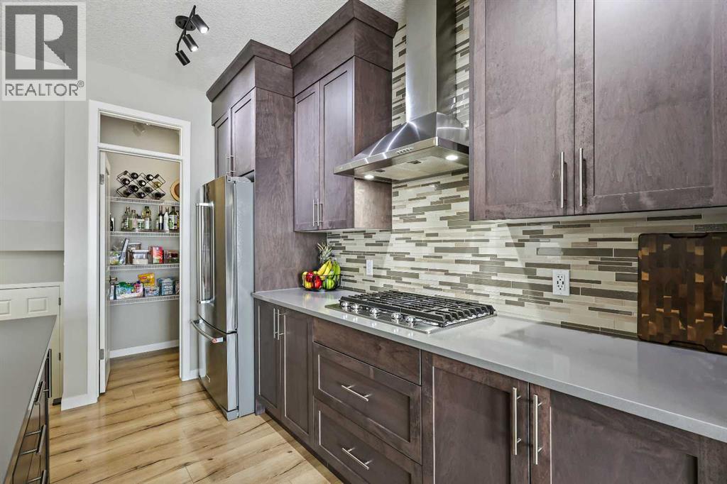 Photo 16 of 127 Fireside Crescent, Cochrane AB