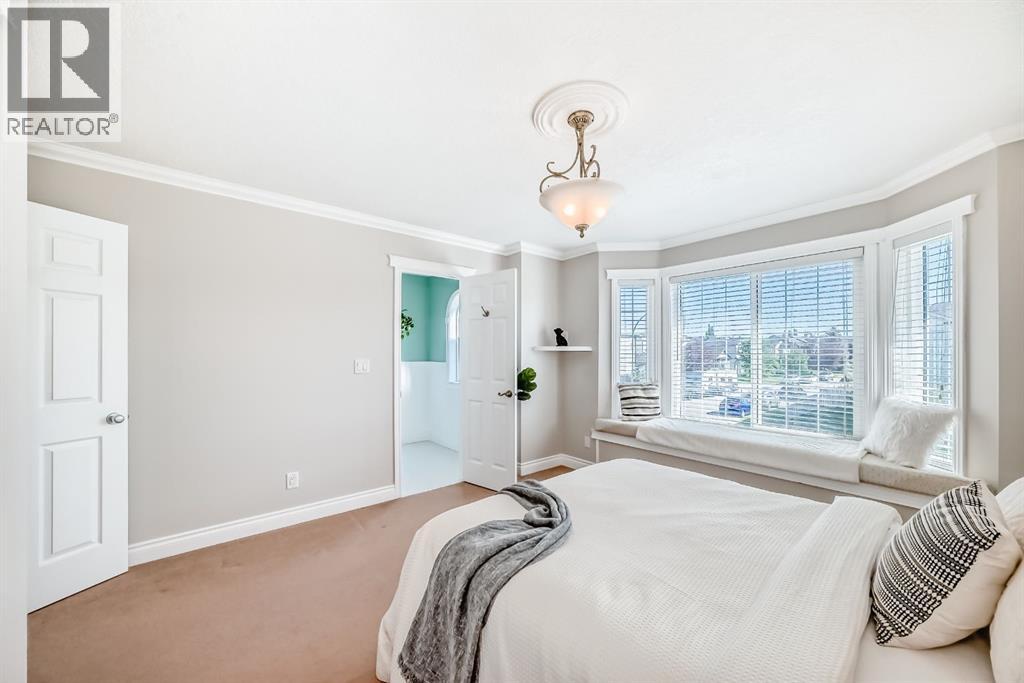 Single Family House for Sale in  Covepark Road NE Coventry Hills Calgary 