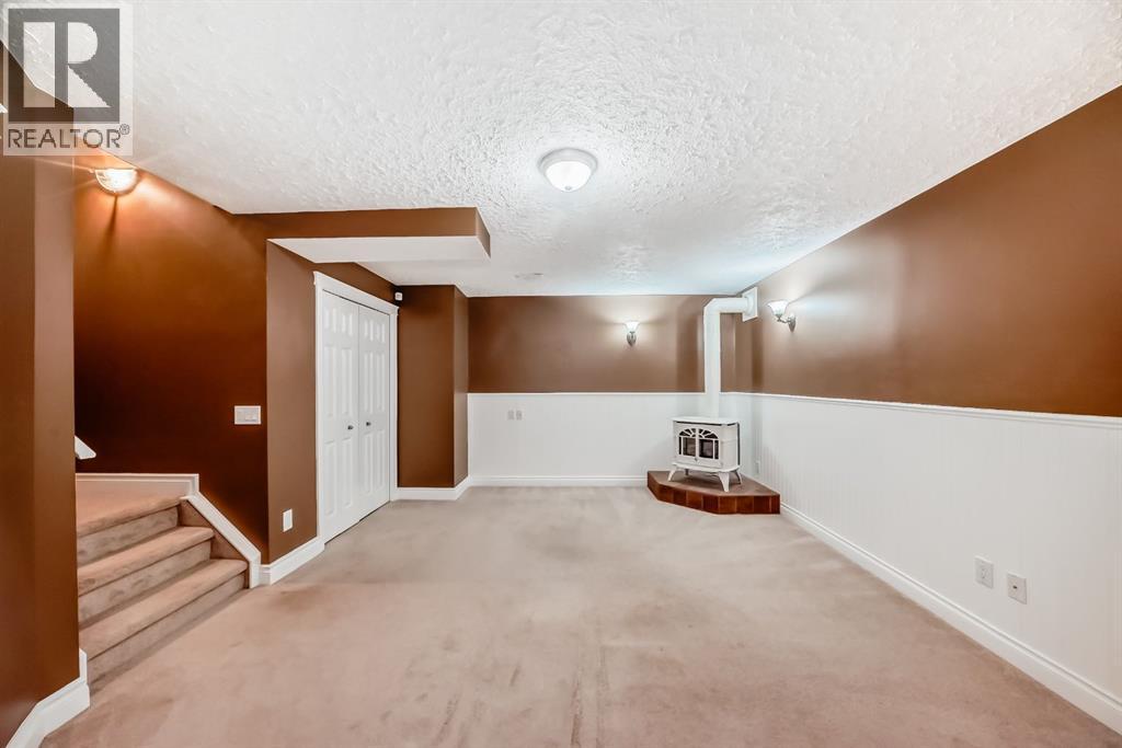 Single Family House for Sale in  Covepark Road NE Coventry Hills Calgary 