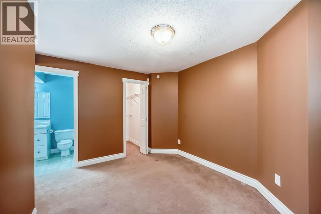 Single Family House for Sale in  Covepark Road NE Coventry Hills Calgary 