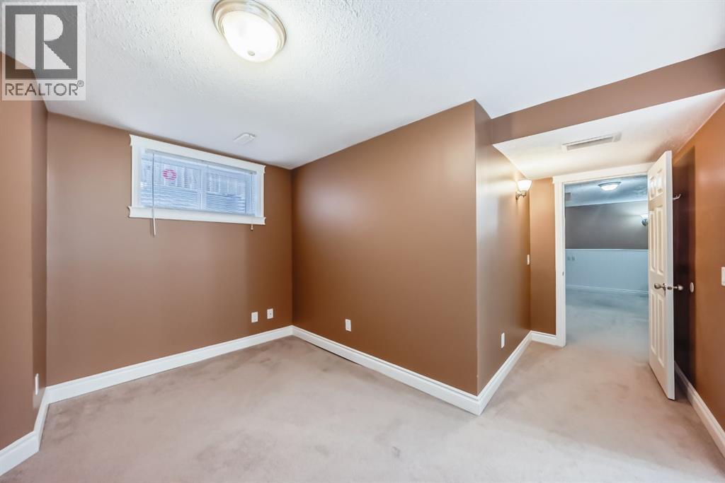 Single Family House for Sale in  Covepark Road NE Coventry Hills Calgary 