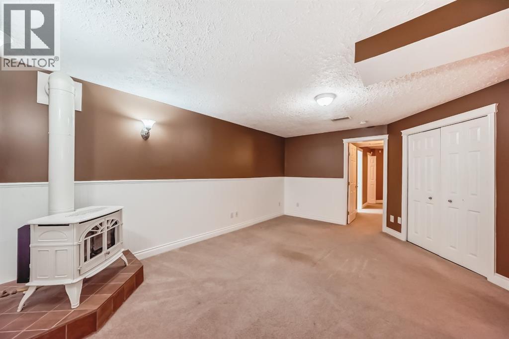 Single Family House for Sale in  Covepark Road NE Coventry Hills Calgary 