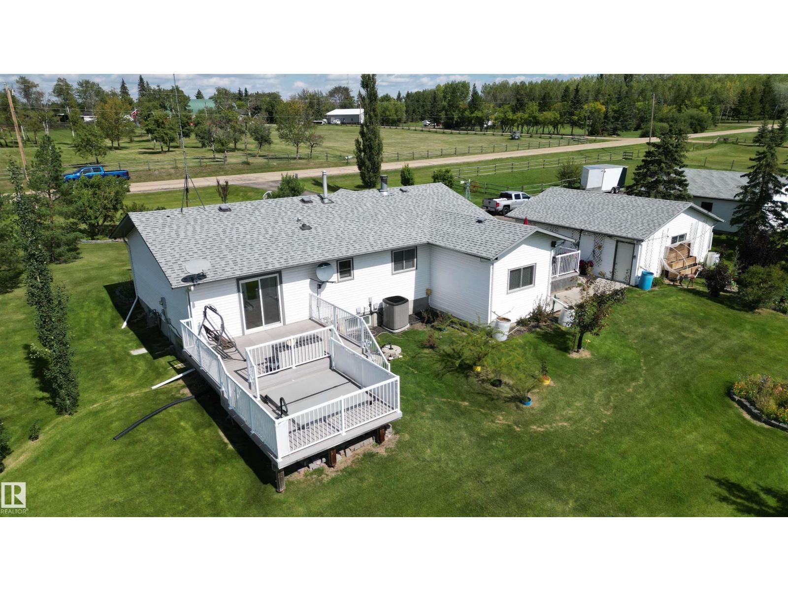 Photo 2 of 314 52349 Rge Road 222, Rural Strathcona County AB