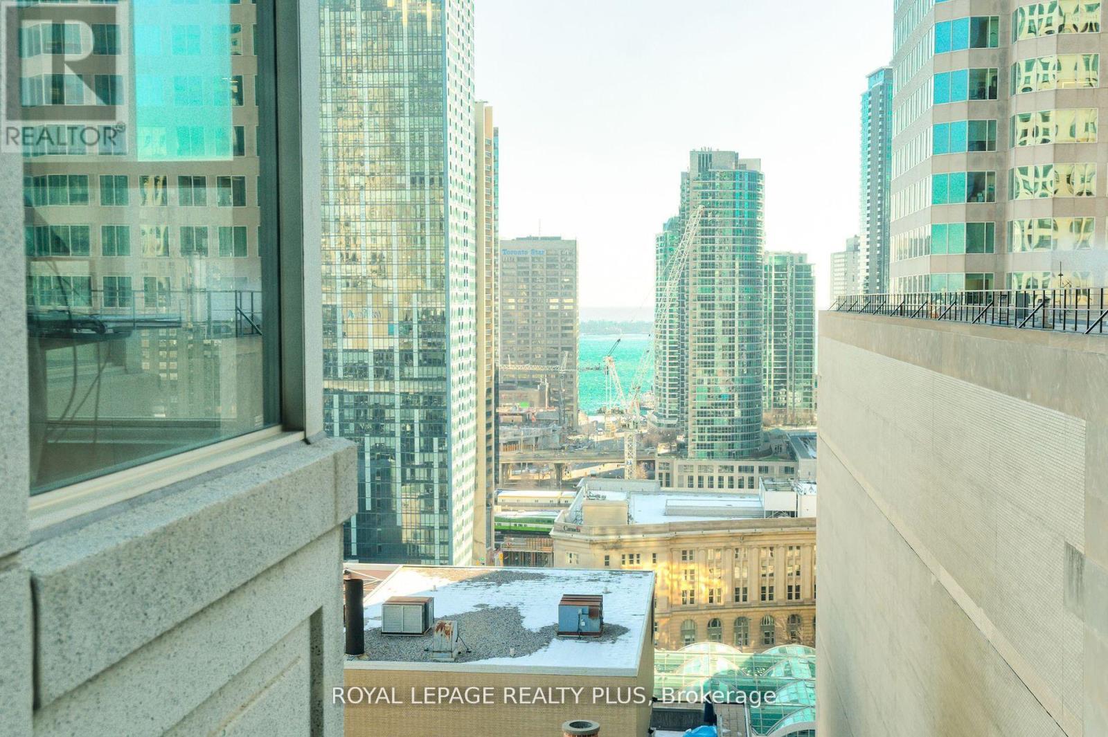 Photo 8 of 1706 1 King Street W, Toronto ON
