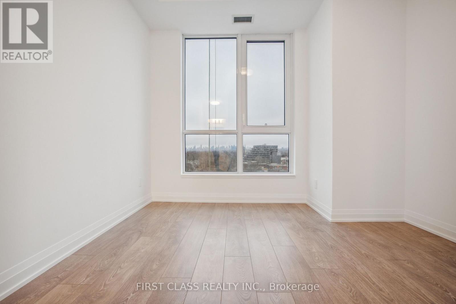 Photo 11 of 917 286 Main Street, Toronto ON