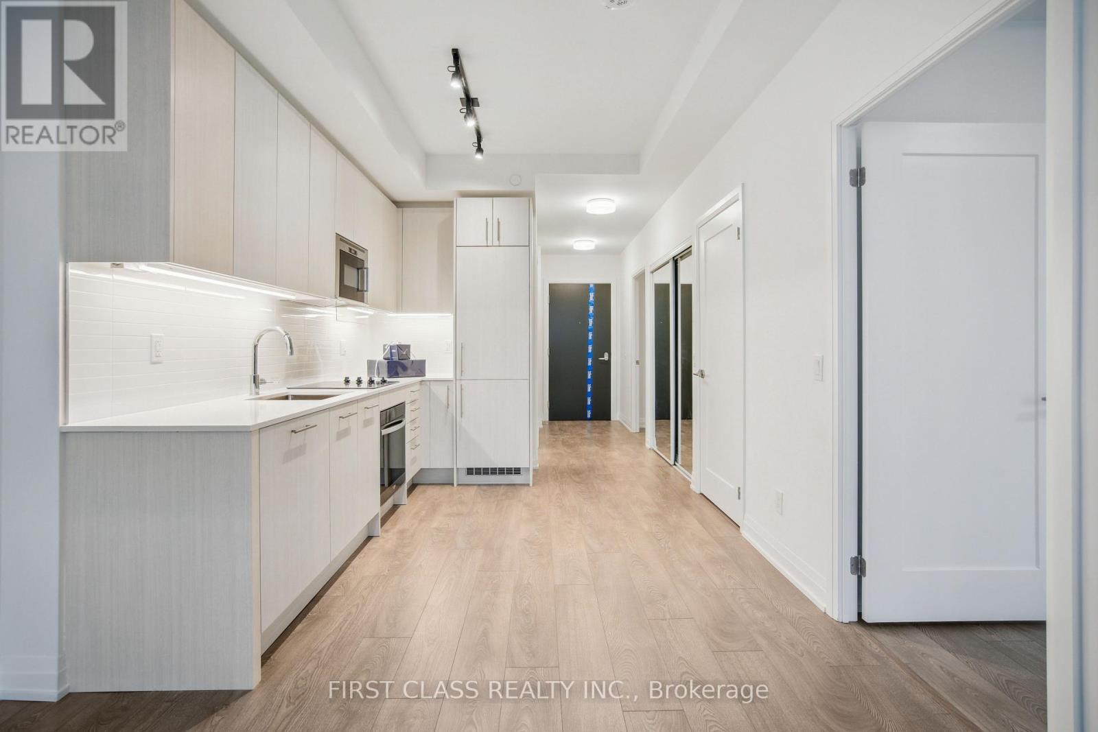 Photo 14 of 917 286 Main Street, Toronto ON