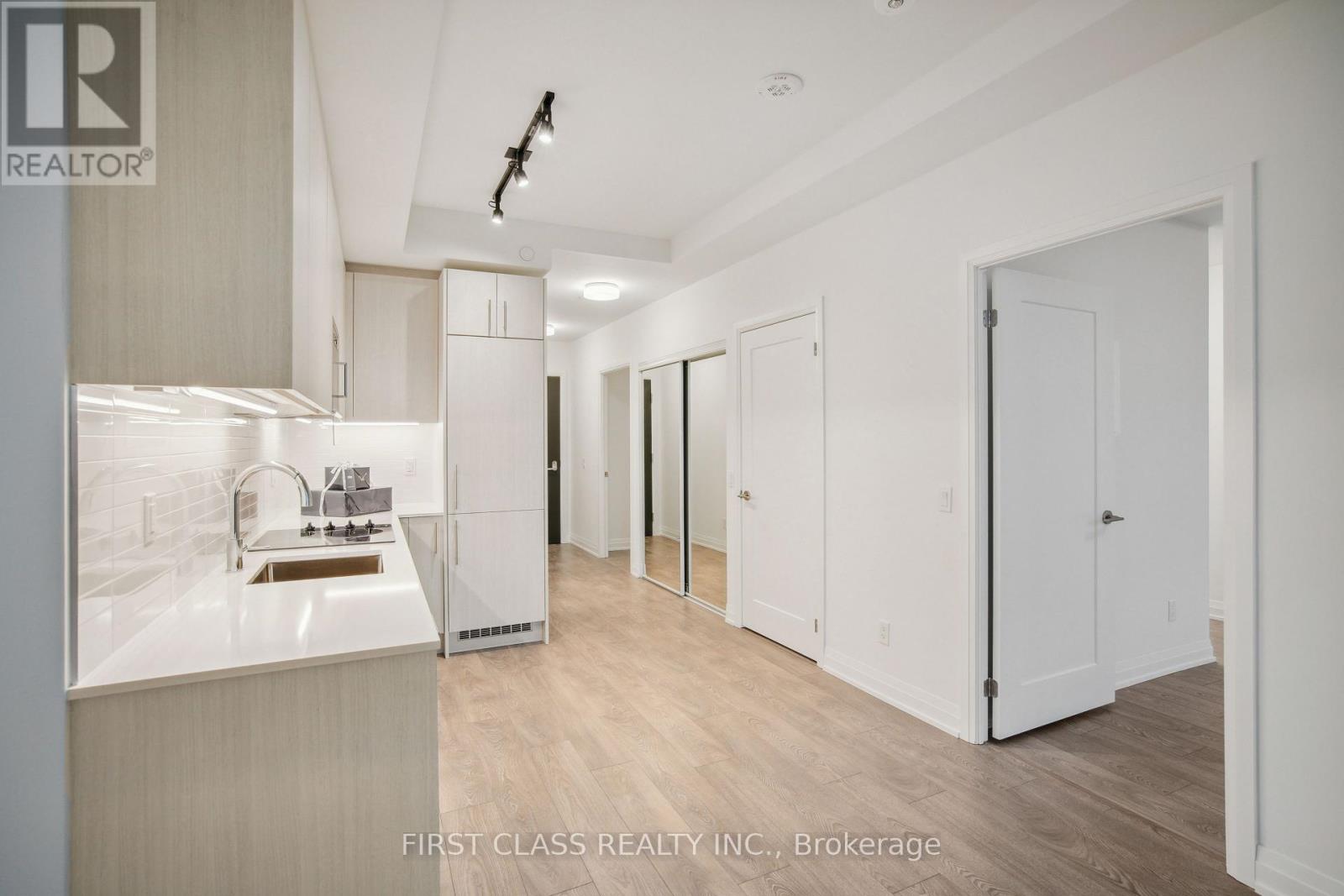 Photo 18 of 917 286 Main Street, Toronto ON