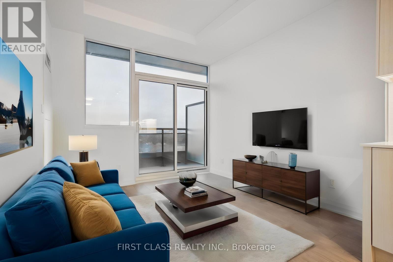 Photo 3 of 917 286 Main Street, Toronto ON