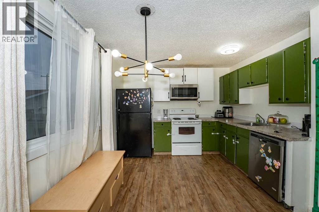 Single Family House for Sale in  Erin Ridge Road SE Erin Woods Calgary 