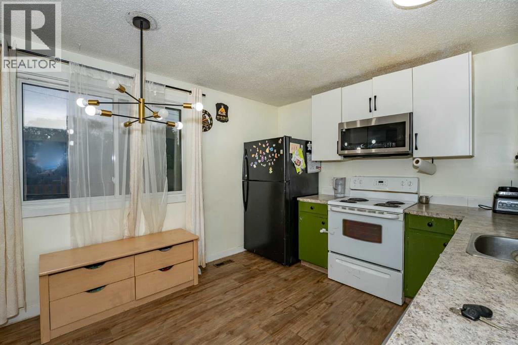 Single Family House for Sale in  Erin Ridge Road SE Erin Woods Calgary 