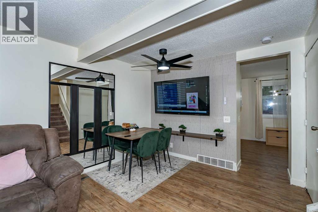 Single Family House for Sale in  Erin Ridge Road SE Erin Woods Calgary 