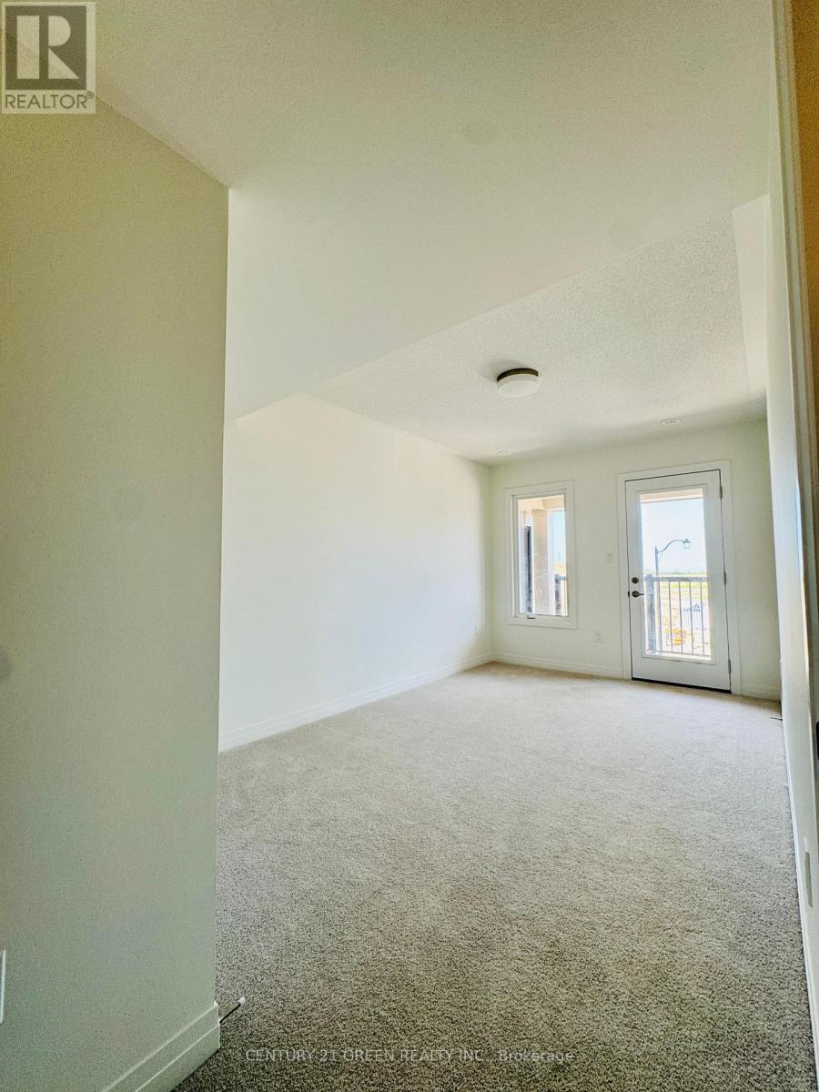 Photo 11 of 16 Timber Falls Drive, Brampton ON