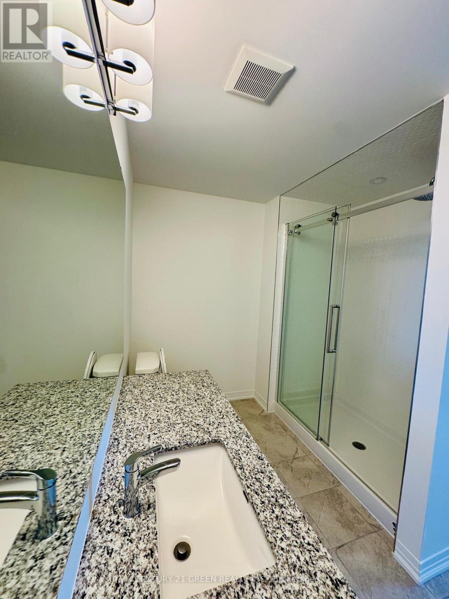 Photo 7 of 16 Timber Falls Drive, Brampton ON