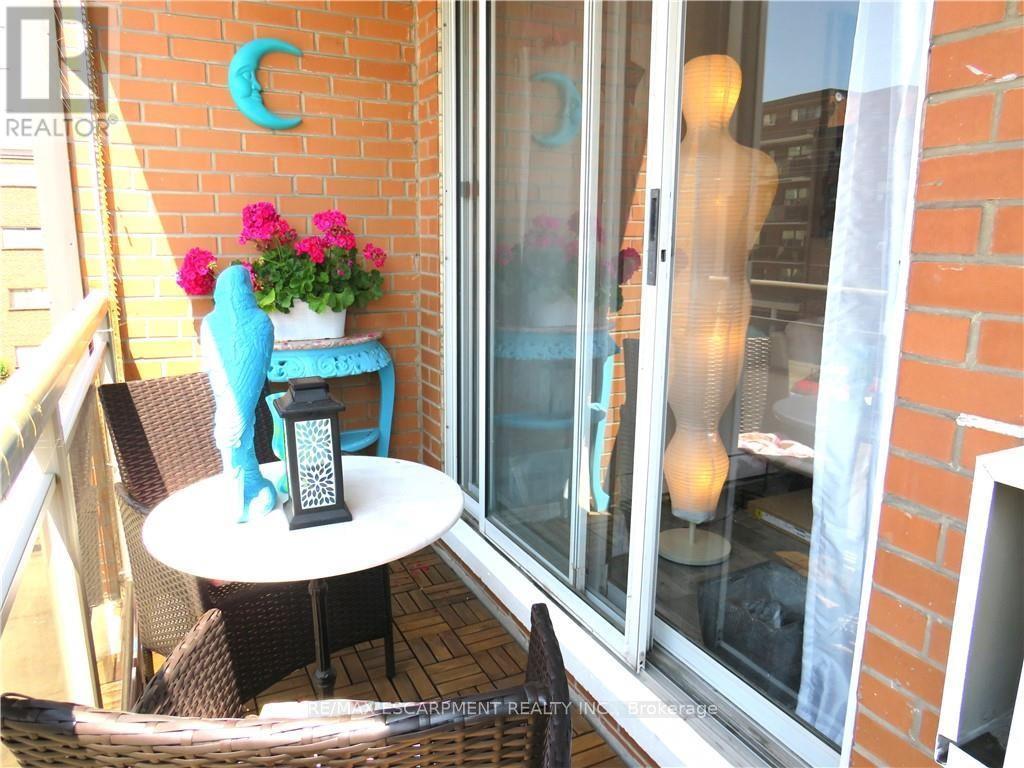 Photo 19 of 307 30 Summit Avenue, Hamilton ON