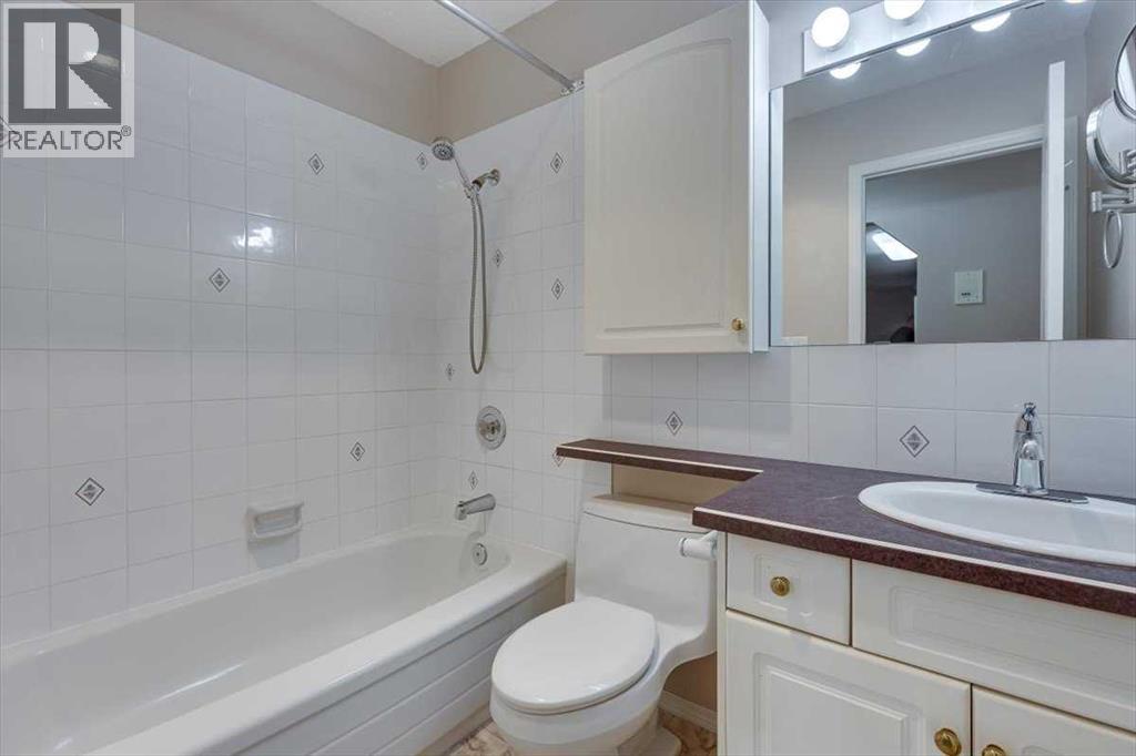 Photo 21 of 312 5330 47 Avenue, Red Deer AB