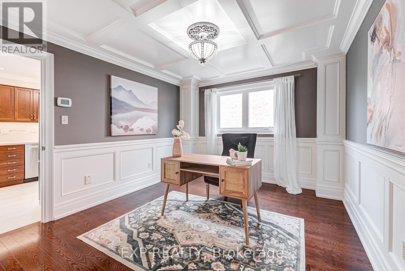 Photo 18 of 891 Leslie Valley Drive, Newmarket ON