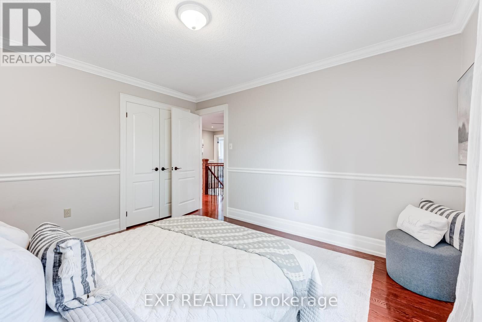 Photo 29 of 891 Leslie Valley Drive, Newmarket ON