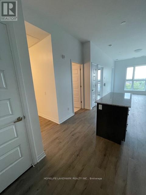 Photo 9 of 411 95 Dundas Street W, Oakville ON