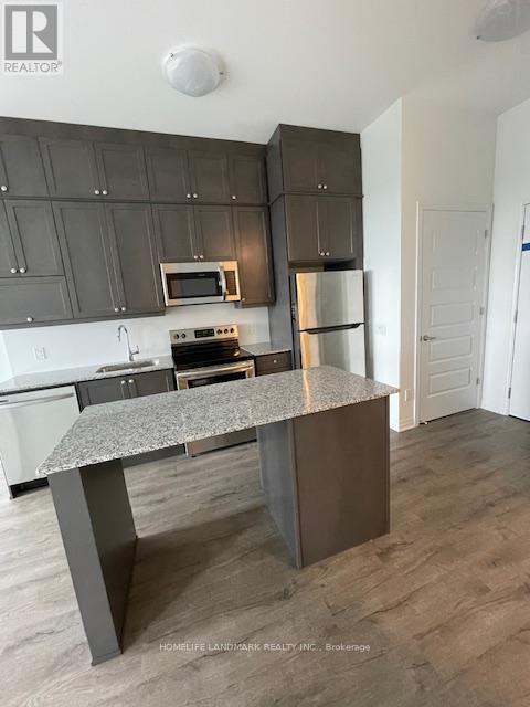Photo 12 of 411 95 Dundas Street W, Oakville ON