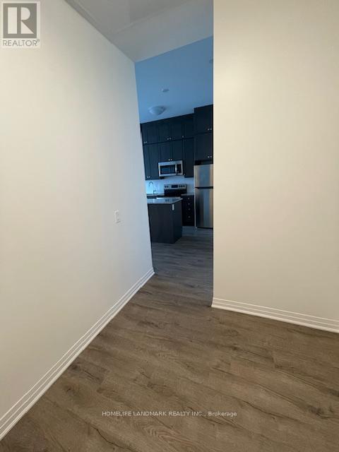 Photo 17 of 411 95 Dundas Street W, Oakville ON